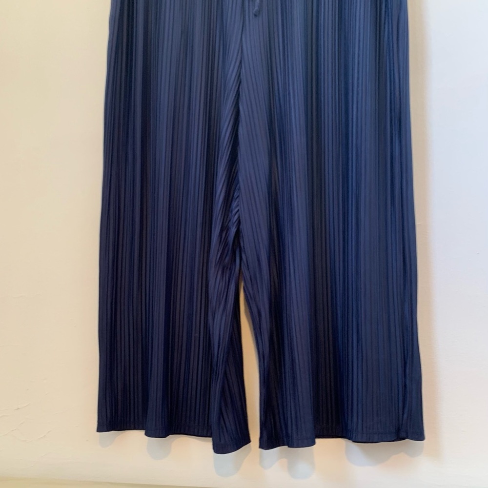 Torrid Pleated Knit Crop Wide Leg Jumpsuit 3X - Picture 6 of 13